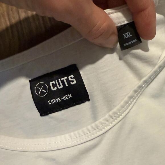 CUTS Curve Hem Minimal T-Shirt Men XXL White Stretchy Sustainable Basic Layering - Picture 4 of 9